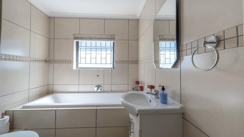 3 Bedroom Property for Sale in Langeberg Ridge Western Cape